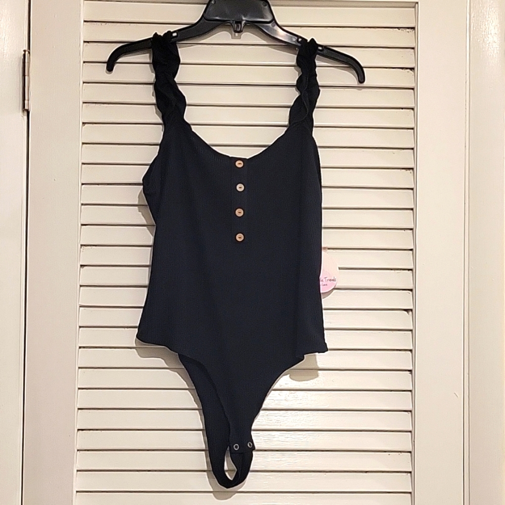 NWT Forever 21 Full Circle Trends collab  bodysuit w ruffle strap detail sz XL